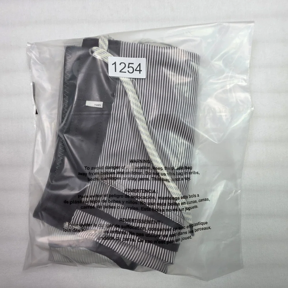 Vuori Cruise Boardshorts Mens 30 Grey Stripe V314 Recycled Stretch Swim Trunks